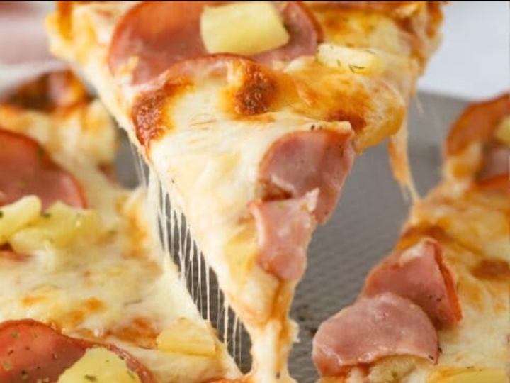 Hawaiian Pizza