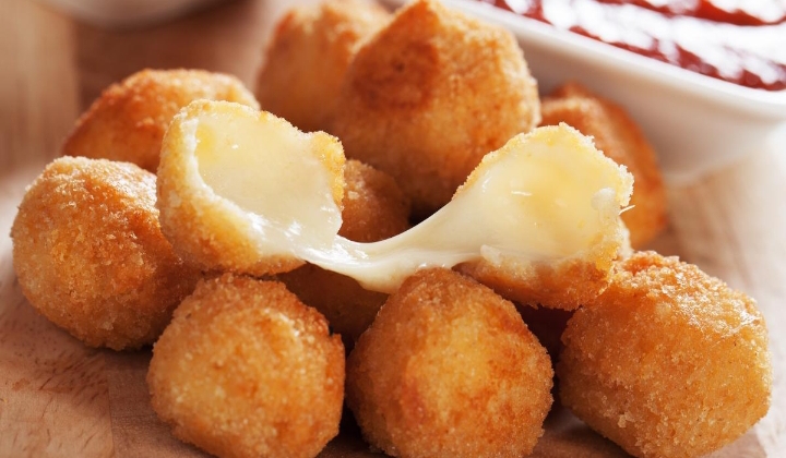 Caprese Fritters mozzarella cheese crispy Caprese Fritters mozzarella cheese crispy sticks crunchy cheese